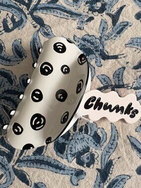NWT Chunks Suki Claw Clip in Scribble - never worn